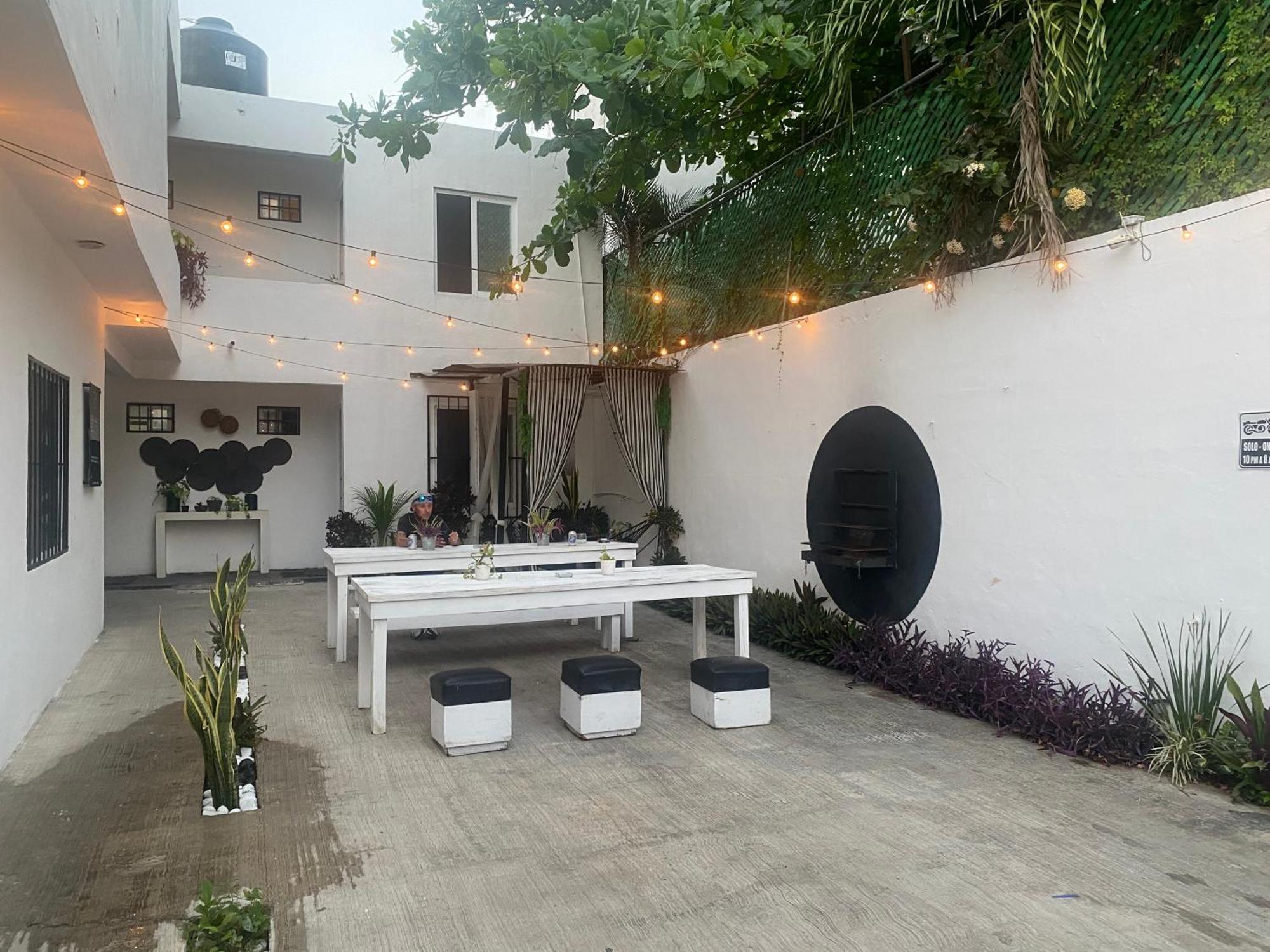 The Hostal Inn Playa del Carmen Exterior photo
